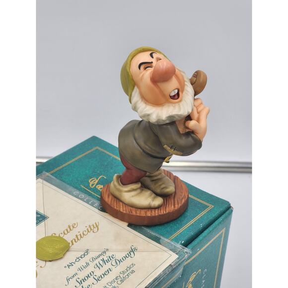 WDCC Sneezy Snow White Seven Dwarfs “Ah-Choo!” Disney Retired Vintage COA Box - Picture 13 of 16